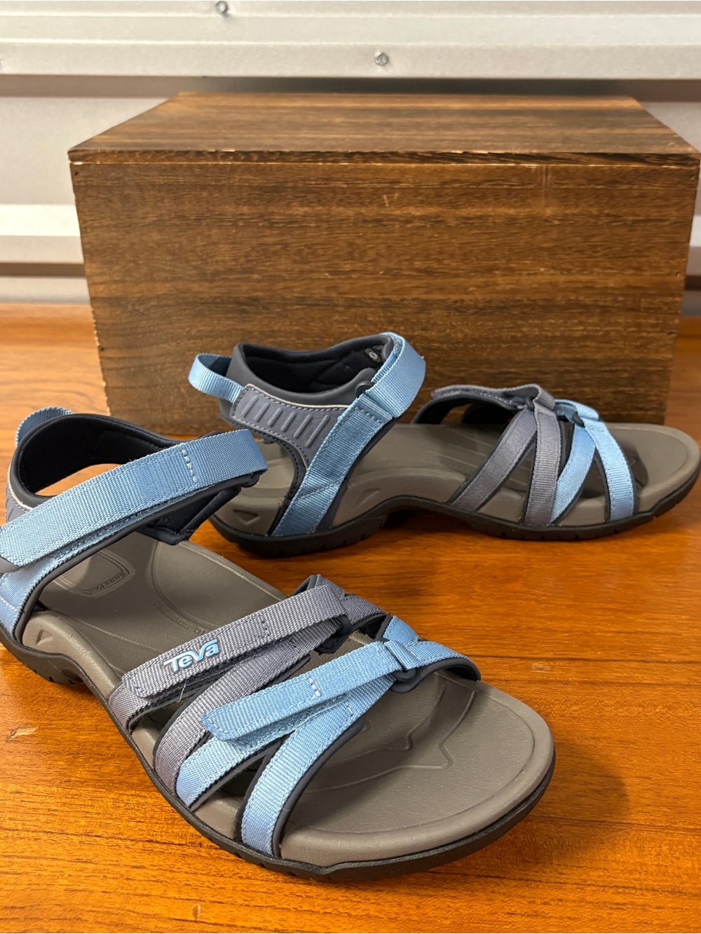 Teva Women Tirra Multipurpose Outdoor Water Hiking Sandal Size 9